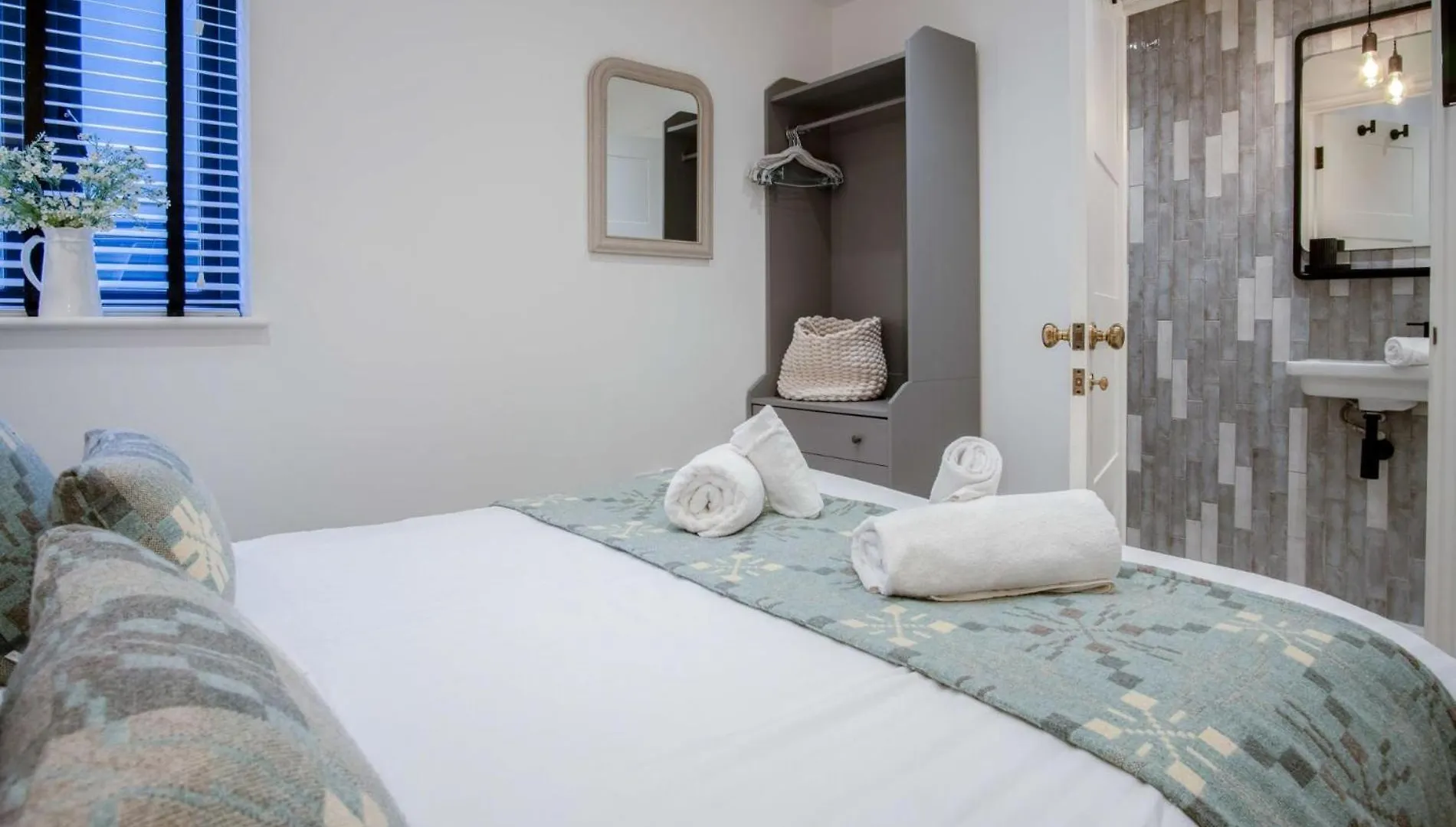 Ty Alice - 3 Bedroom Cottage - Bayview Oxwich Holiday home