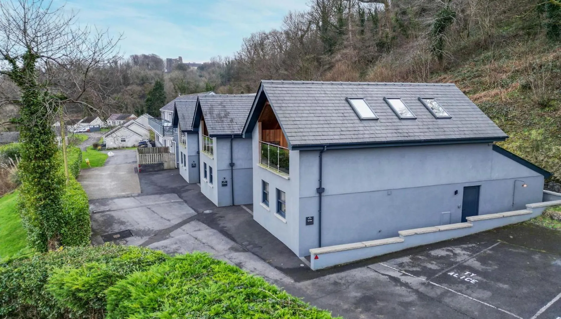 Ty Alice - 3 Bedroom Cottage - Bayview Oxwich 0*,  United Kingdom
